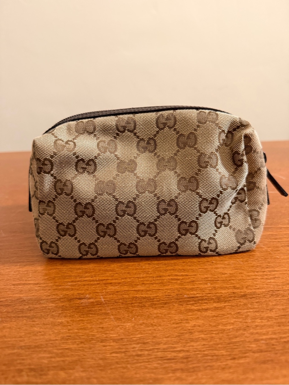 Gucci GG Monogram Canvas Cosmetic Beauty Pouch 256639 Beige Brown Italy